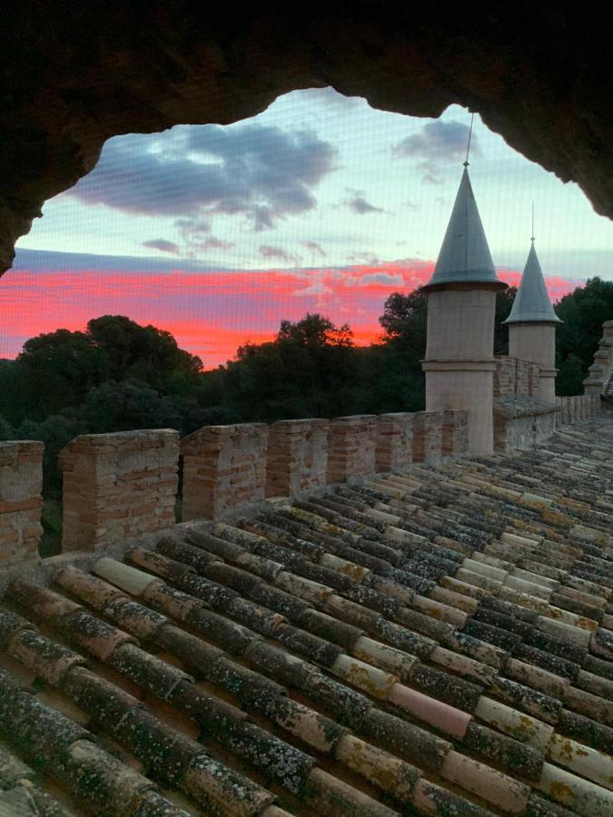 Castillo Con Piscina En Plena Sierra Calderona Segorbe Kültér fotó