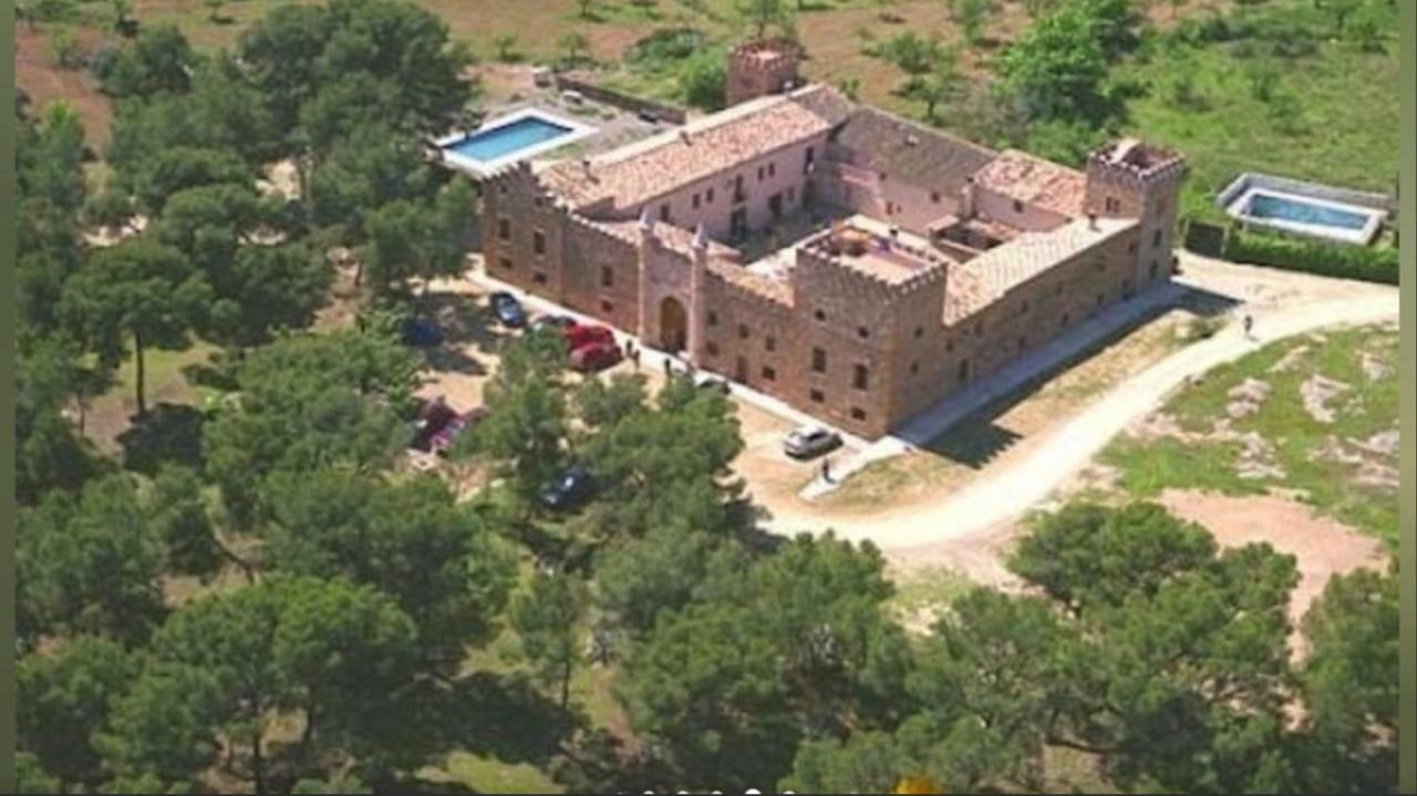 Castillo Con Piscina En Plena Sierra Calderona Segorbe Kültér fotó